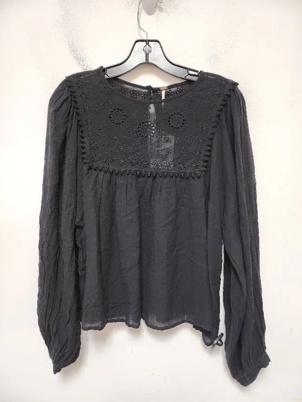 Top Long Sleeve By Free People In Black, Size: S