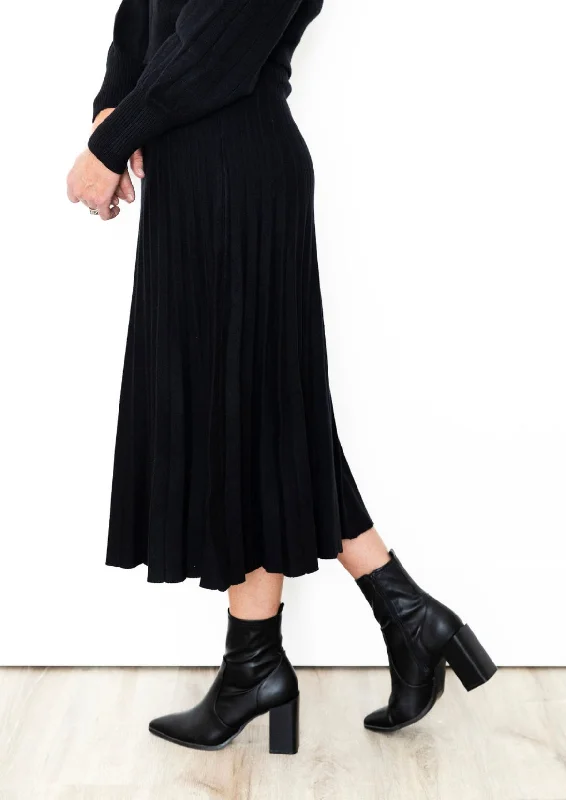 A Line Pleated Sweater Midi Skirt - Black