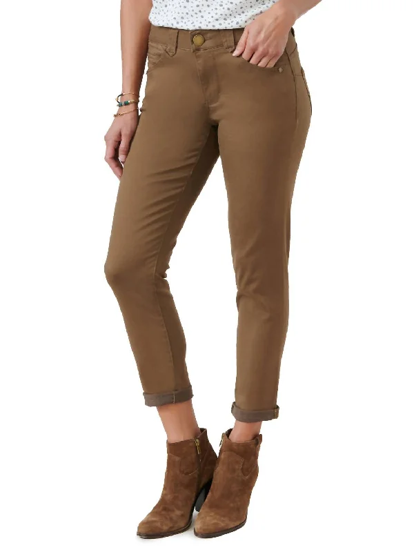 Ginger Snap Ankle Skimmer Pants In Brown