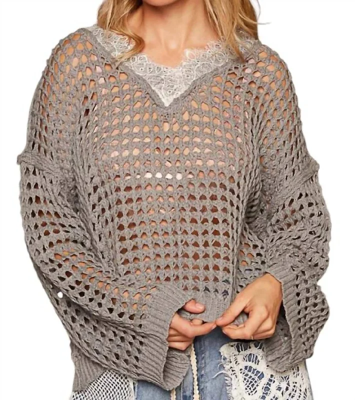 Sweater With Seam In Grey